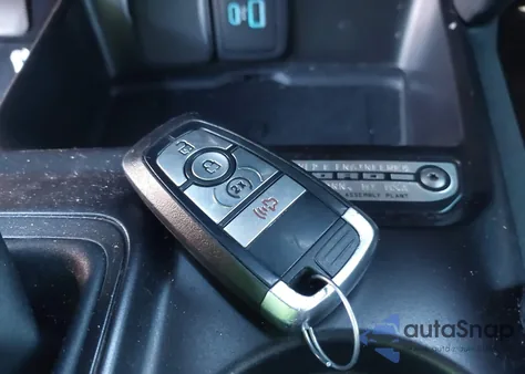 2023 Ford Bronco Wildtrak z USA, uszkodzony, nr VIN 1FMEE5DP4PLB39967